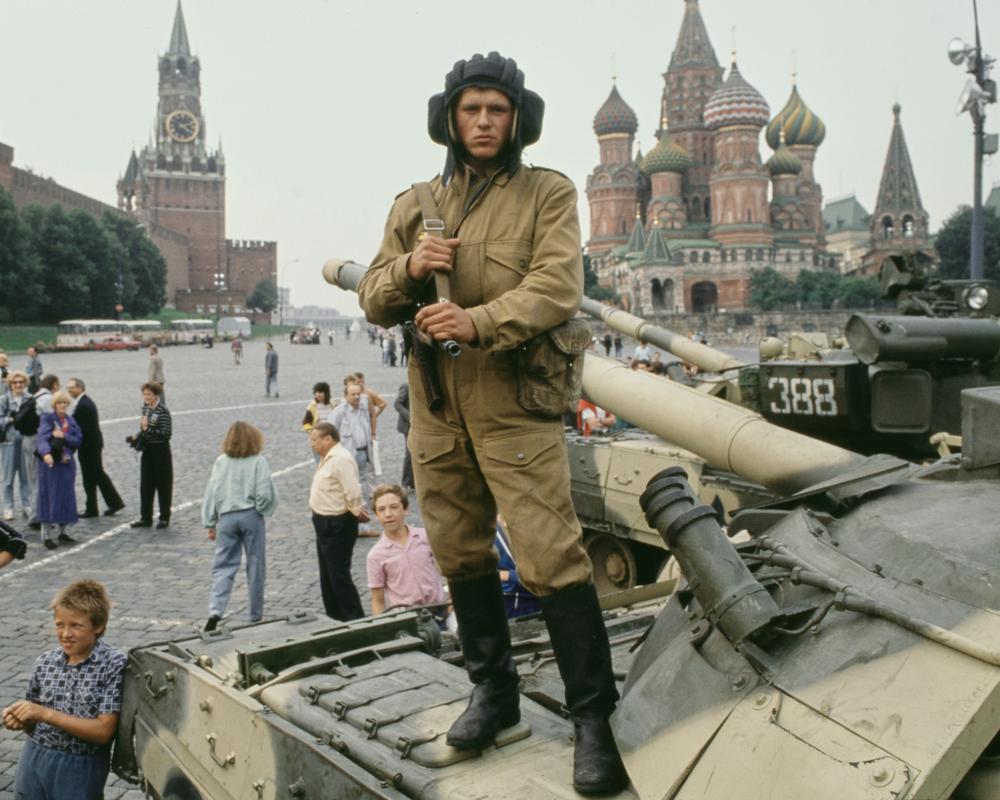 The August Coup Review: Soviet Union's Collapse and Modern