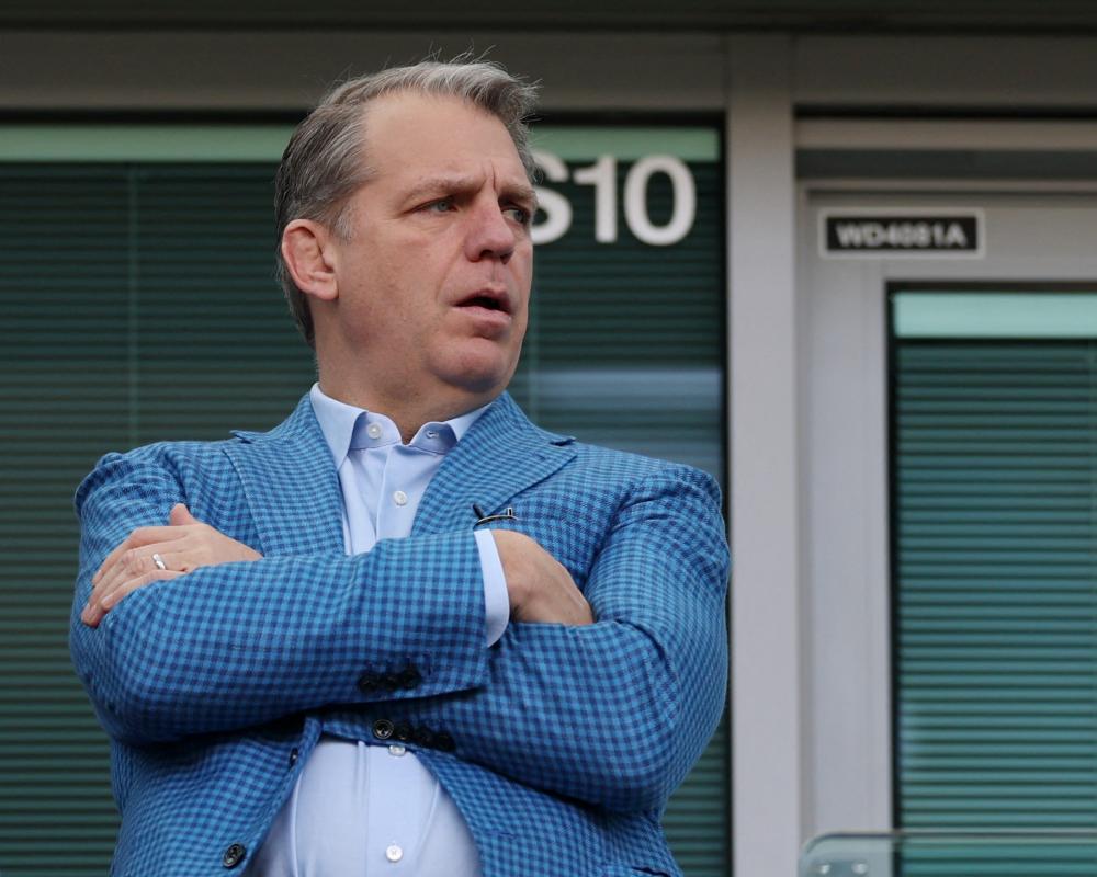 Chelsea Ownership Battle: Boehly and Walter Consider Selling Shares