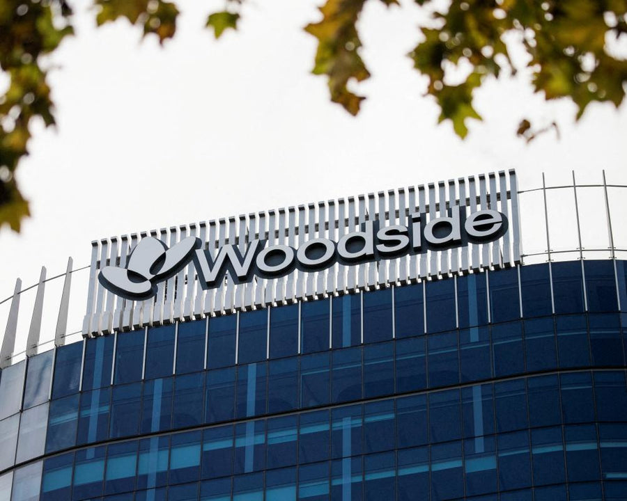 Woodside Scraps Emissions Targets Despite Oil Windfall
