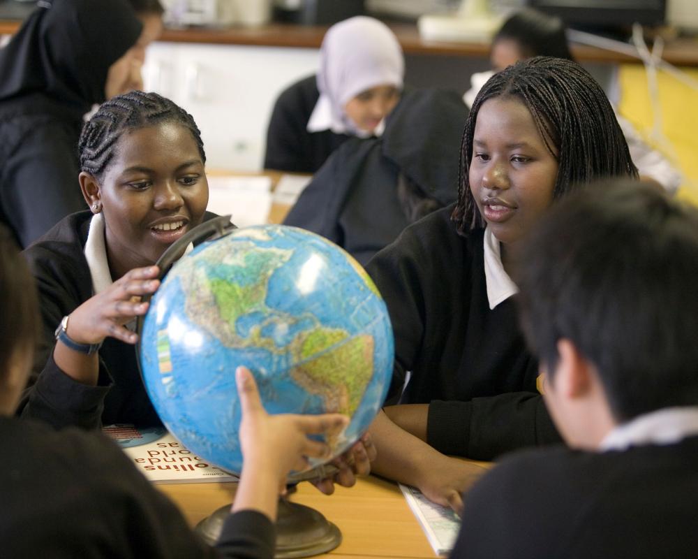 Lucy Powell's School Priorities: Oracy vs Curriculum Delays