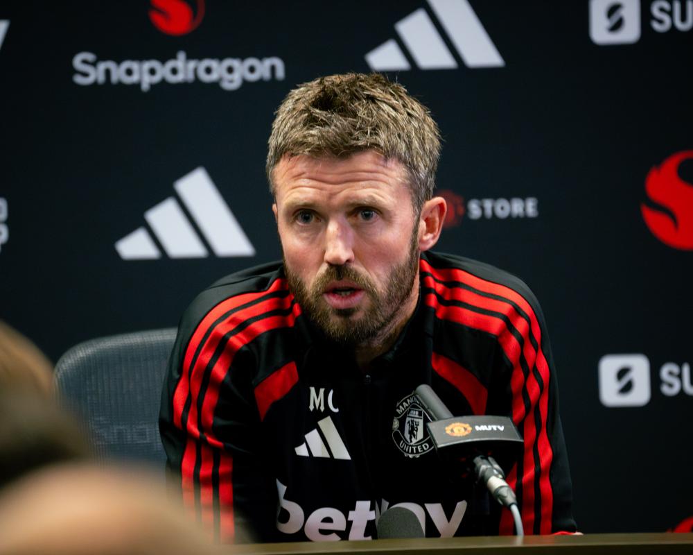 Carrick's 5-Minute Monologue: United Manager Under Pressure