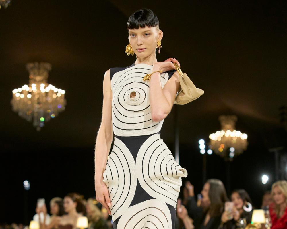 Daniel Roseberry Adds Aerodynamic Edge to Schiaparelli Glamour