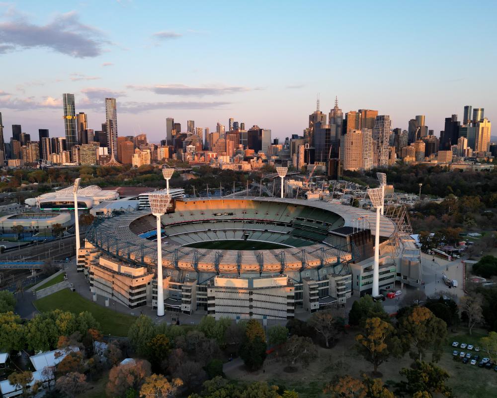 AFL Wildcard Final: Bulldogs vs Magpies Live Updates