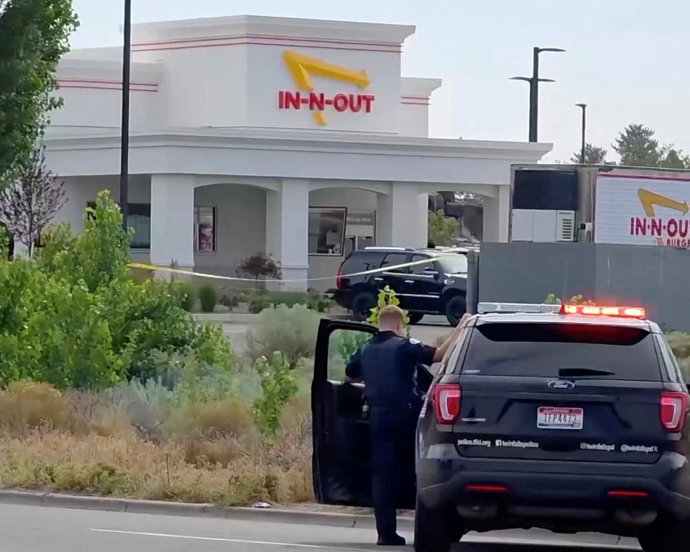 Man Who Returned Fire at In-N-Out Gunman Had Firearm Training