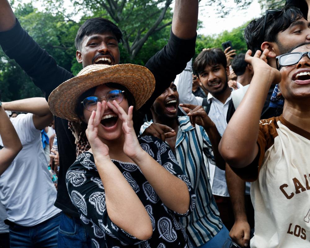 India Education Minister Resigns After Cockroach Youth Protests