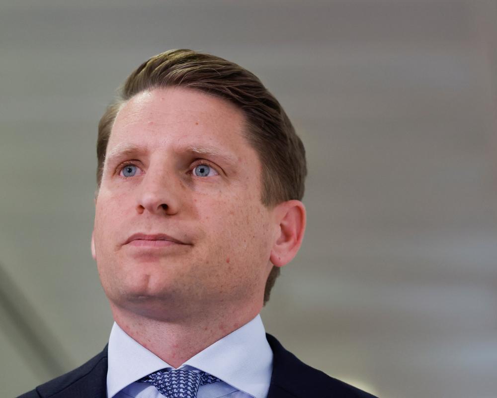 Andrew Hastie Vows All-Out Fight Against Pauline Hanson