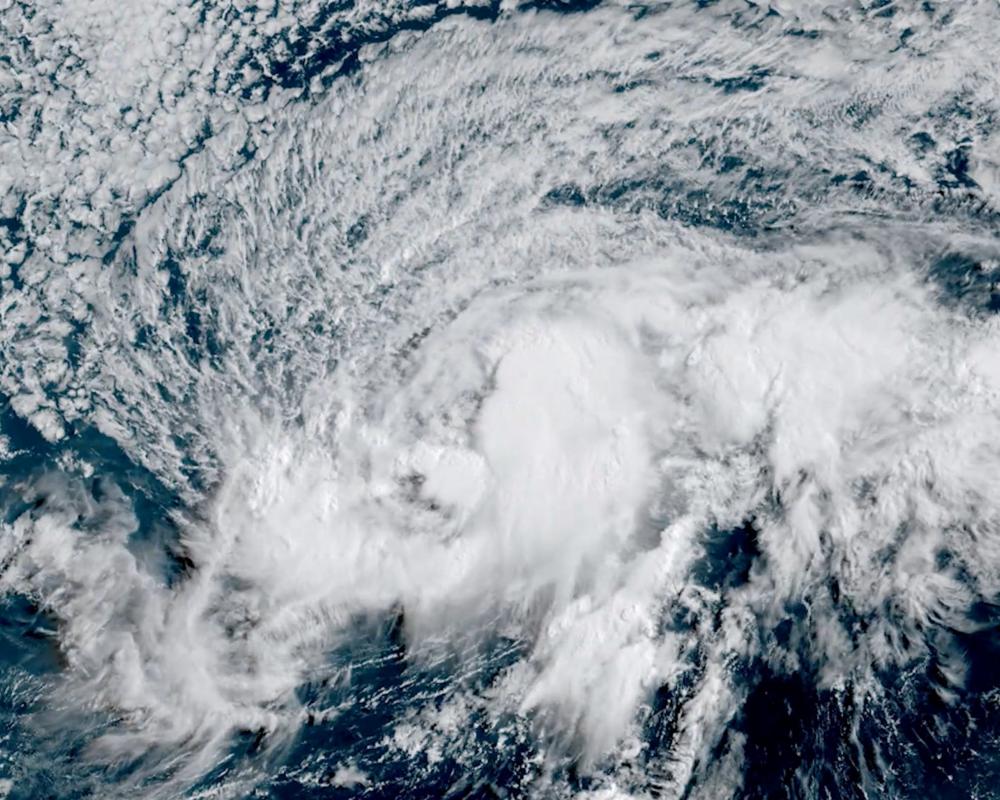 Tropical Storm Lala Threatens Hawaii with Hurricane-Force Winds
