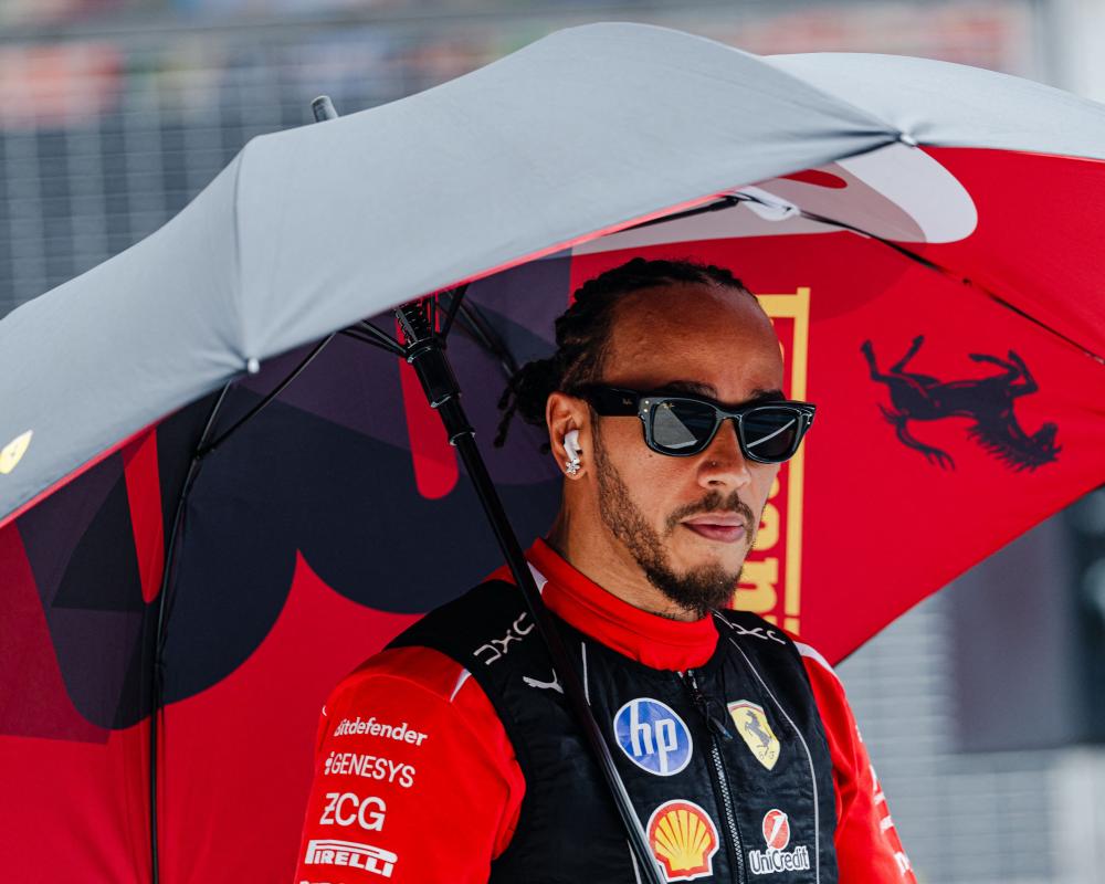 Bahrain Grand Prix in Malaysia Delayed by Heavy Rain: F1 2026