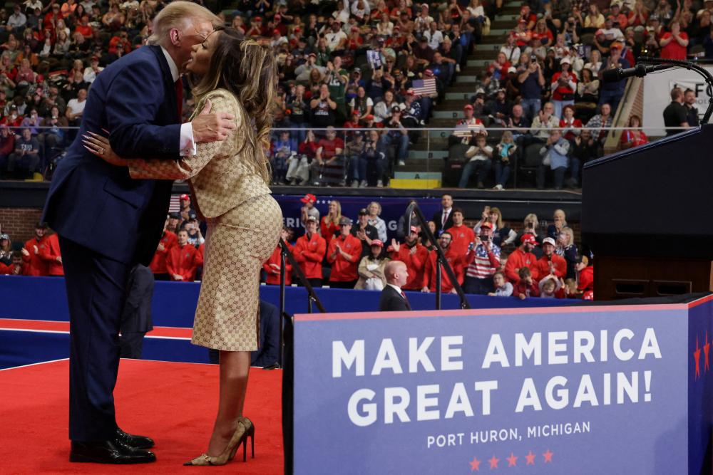 Trump Rallies for Mike Rogers and Comments on Nicki Minaj's Figure