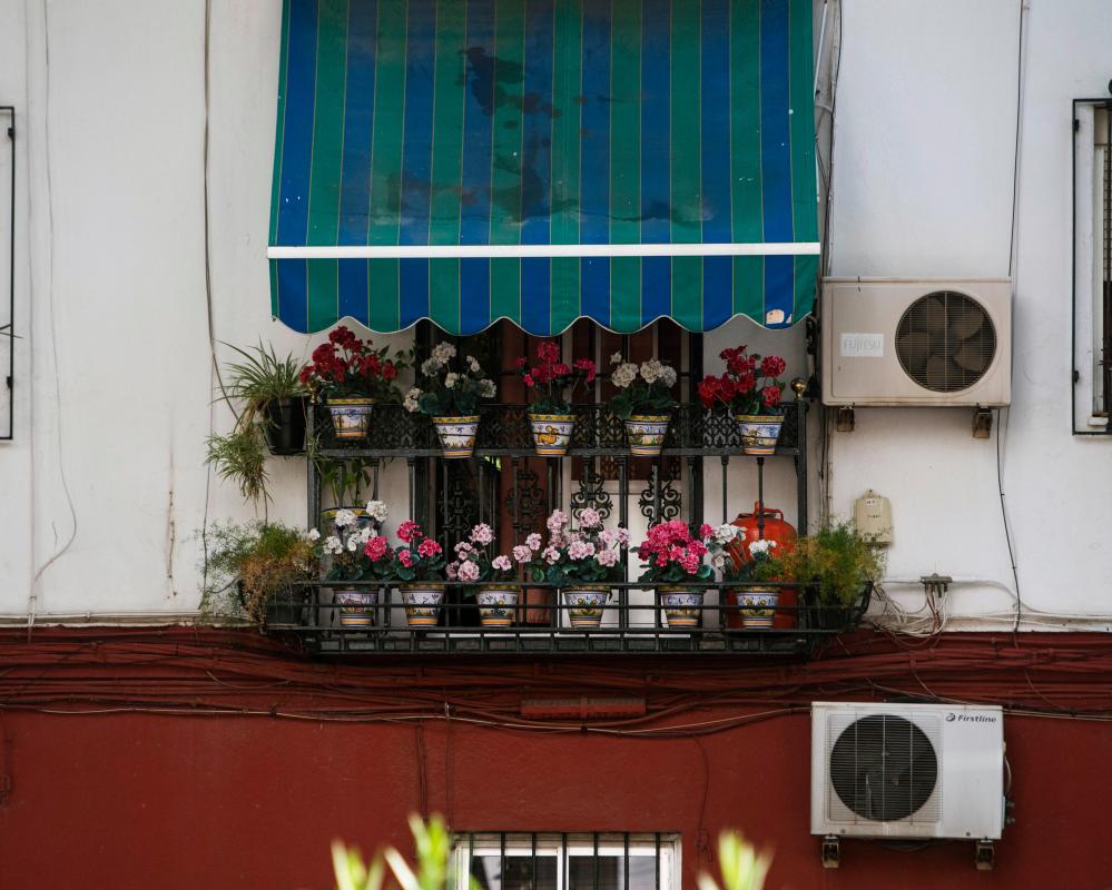 Europeans Favor Air Conditioning Over Emissions Cuts in New Survey