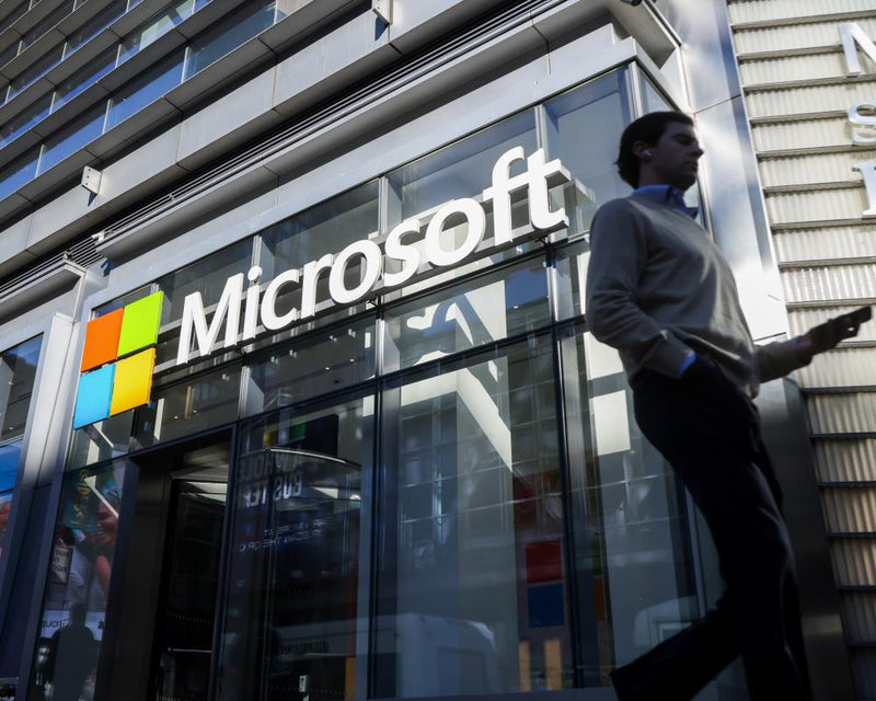 Microsoft H-1B Green Card Suspension: Impact on Tech Workers