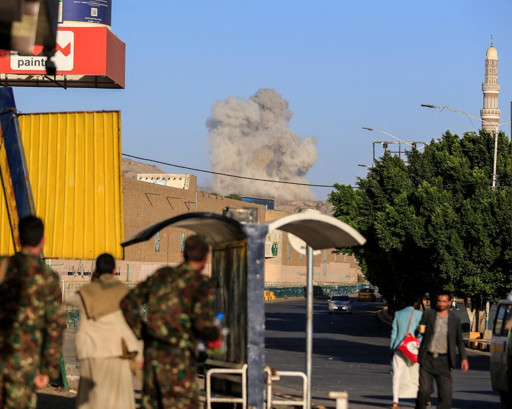 Saudi Arabia Strikes Yemen Oil Depots as Houthi Conflict Escalates