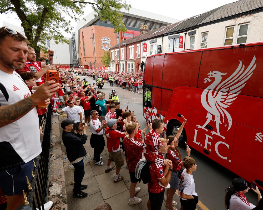 Liverpool FC Sale: Bezos Consortium Pays £1.35bn for 30% Stake
