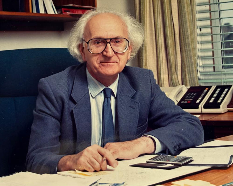 Cyril Hilsum: Liquid Crystal Pioneer Behind Flat Screens