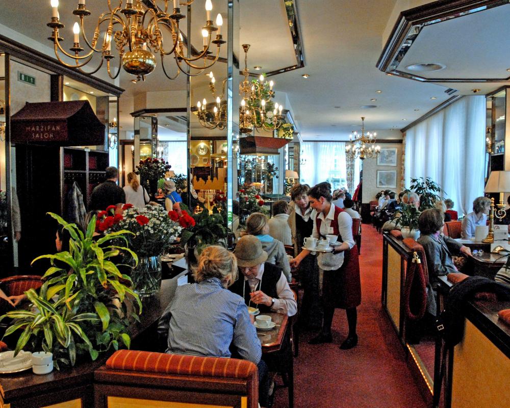 Lübeck's Sweetest Treat: Café Niederegger Marzipan Museum
