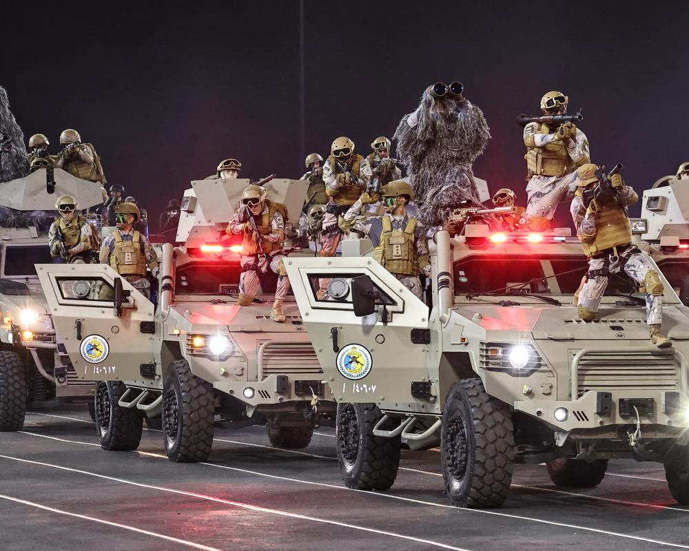 Saudi Arabia Prepares Sea and Land Offensive Against Houthis