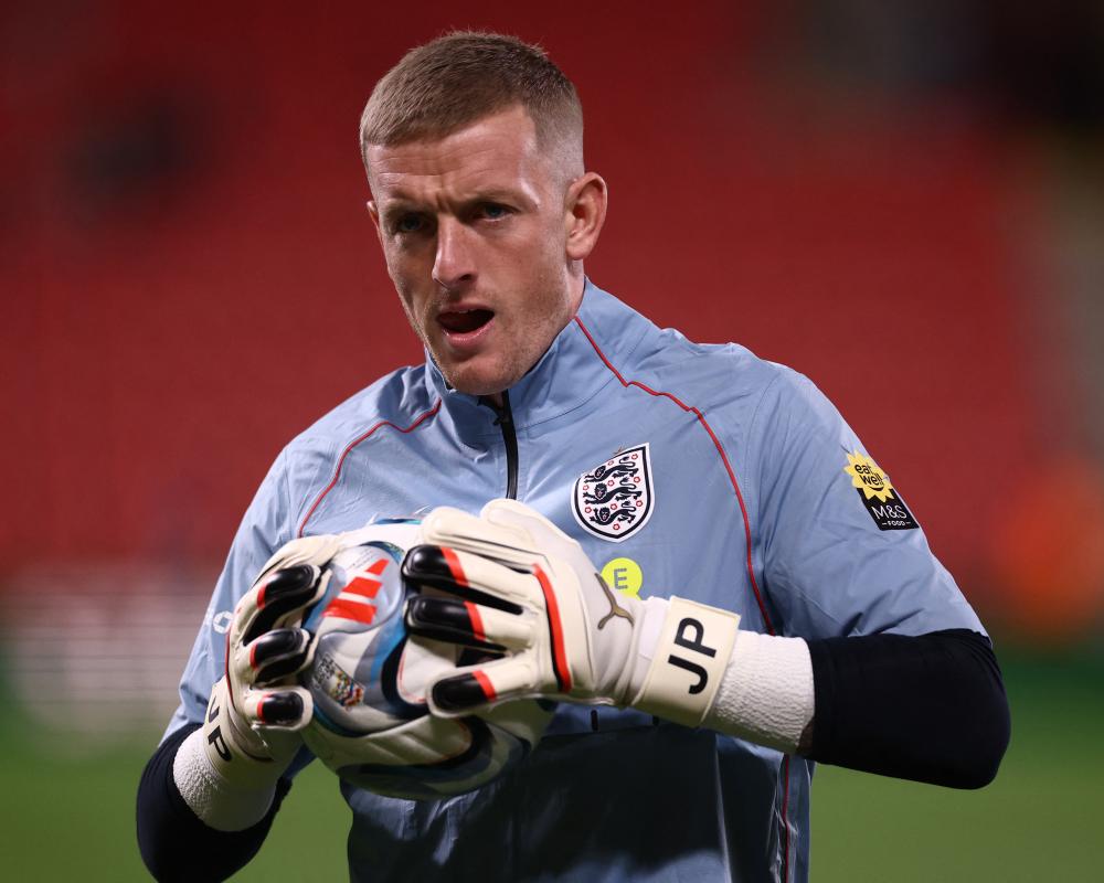 Pickford Under Pressure as Trafford Threatens England No. 1 Spot