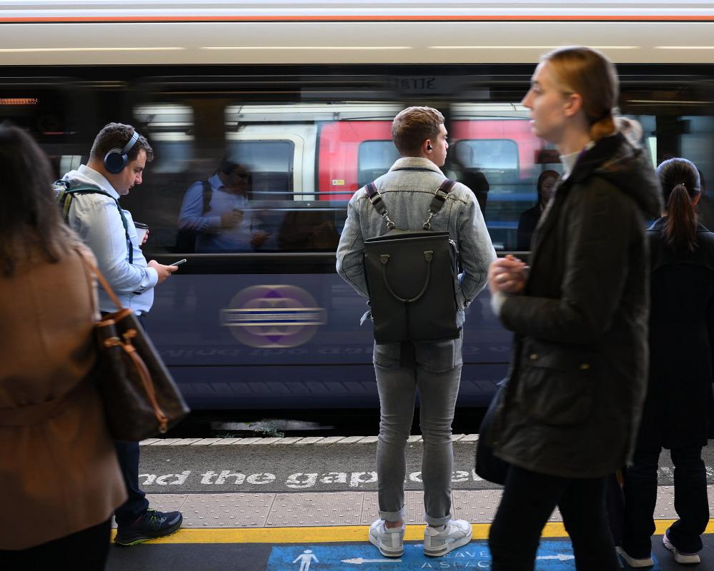 Andy Burnham Takes On Britain's Headphone Dodgers