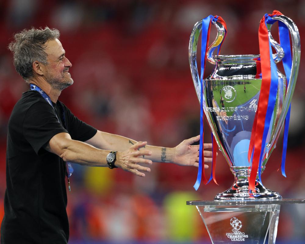 Champions League New Managers: Experience vs Fresh Approach