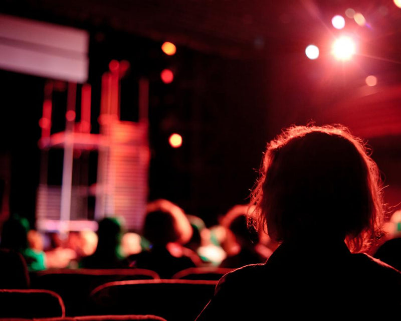 UK Cinemas Consider Banning Meta Smart Glasses to Prevent Piracy