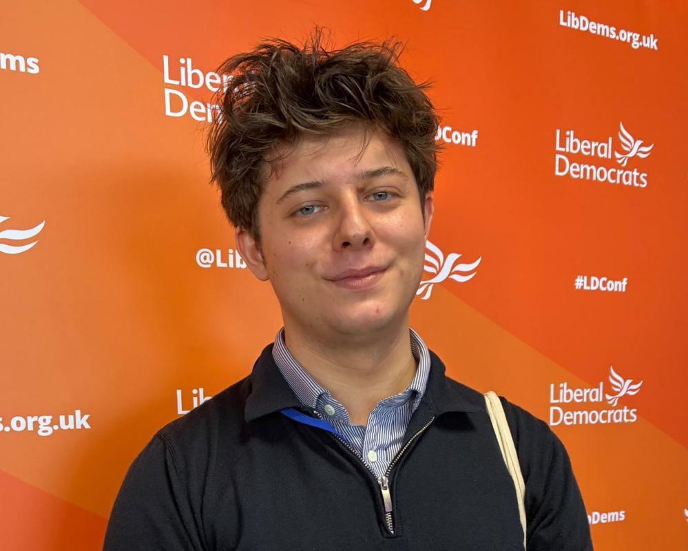 Young Tory Defectors Join Lib Dems in Growing Revolt