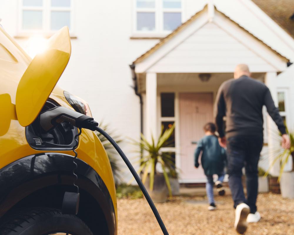 UK Eyes Incentives for EV Vehicle-to-Grid Power Plants