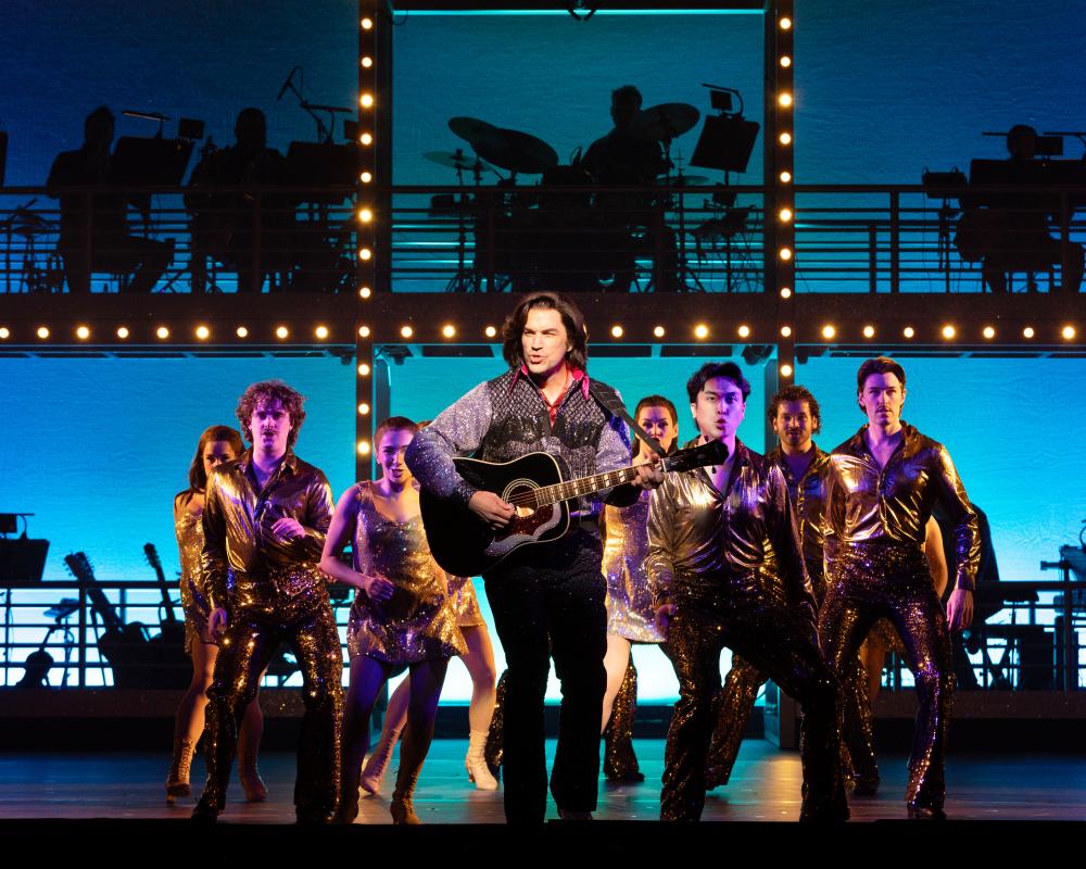 A Beautiful Noise Neil Diamond Musical Review: Jukebox Magic