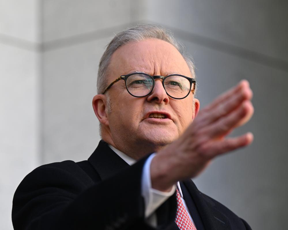 Pocock Slams Albanese's Gambling Plan as 'Tragedy' Amid Scandals