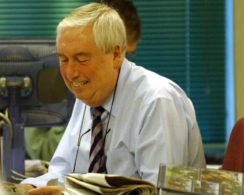 Ken Oliver, Former Guardian Racing Editor, Dies at 86