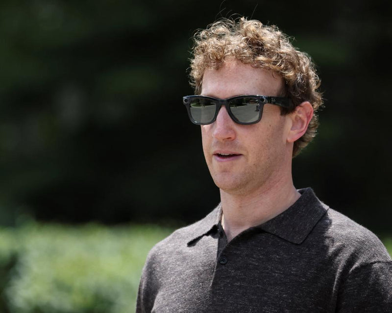Zuckerberg Superyacht Refuses Rescue: Alaska Boat Stranded