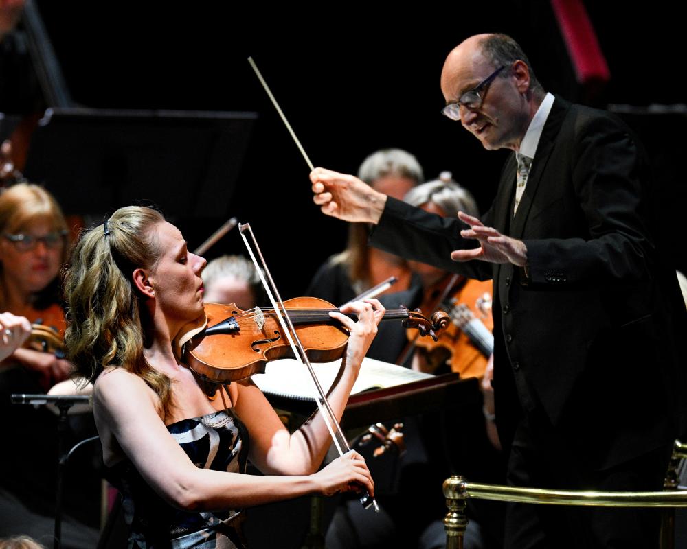 RLPO and Manze Deliver Fiery British Prom Review