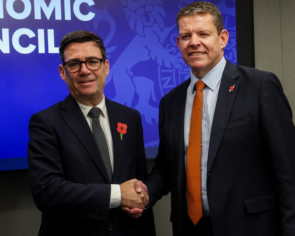 Burnham's EU Rejoin Dream: Reynolds Cautious on Closer Ties