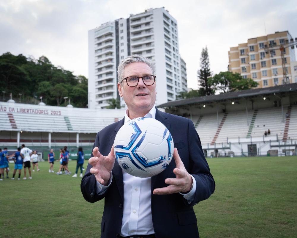 Keir Starmer as FIFA President: A Super Sub Solution