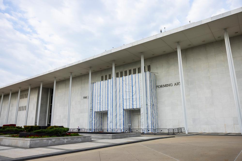 Trump Threatens Kennedy Center Demolition Over $250M Renovation