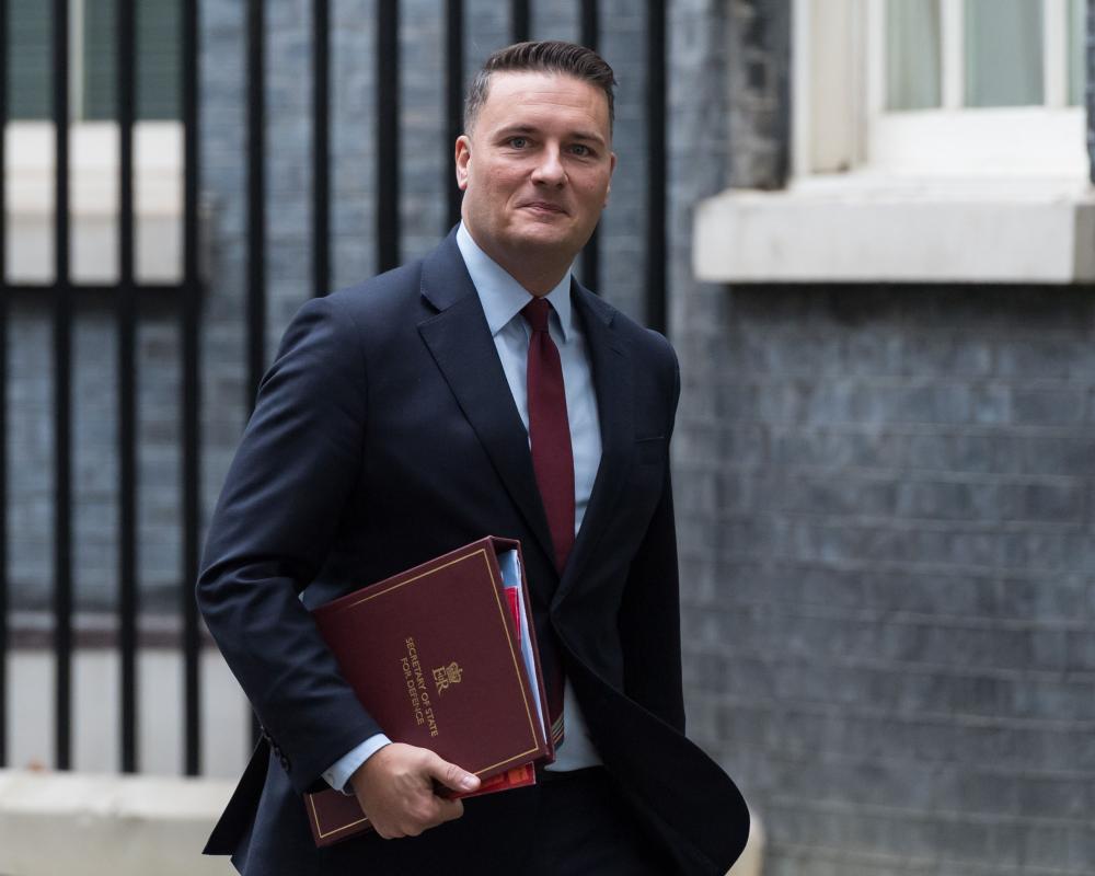 MoD Seeks Out-of-Court Resolution in Gay Veterans Compensation Battle
