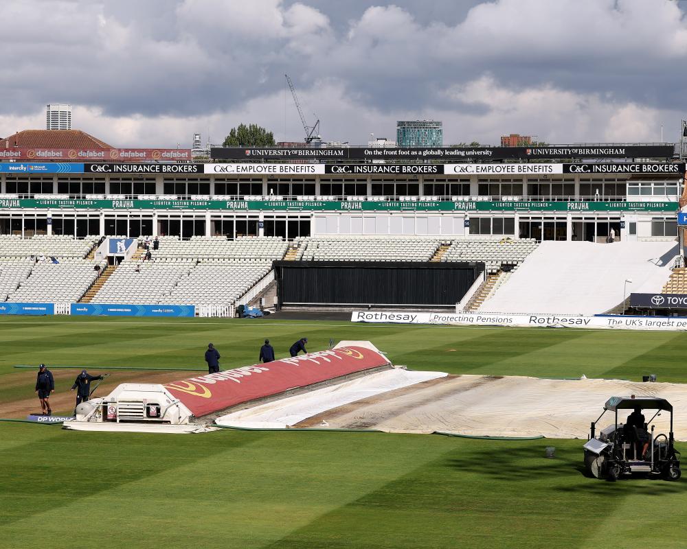 County Cricket Day Three: Stokes Shines, Surrey Stumbles