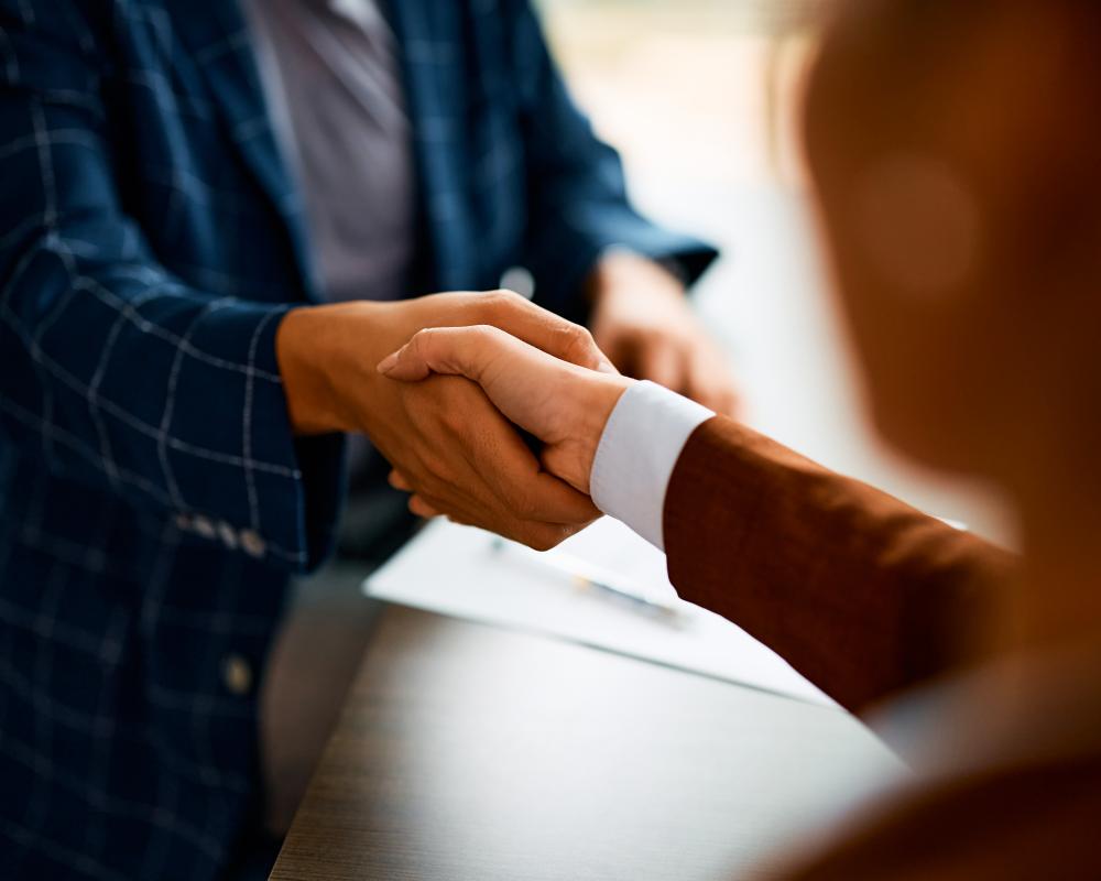 Why Etiquette Classes Are Essential for Modern Professionals