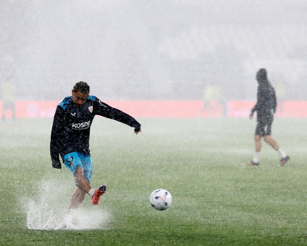 Spain Thunderstorms and Japan Typhoon: Extreme Weather Tracker