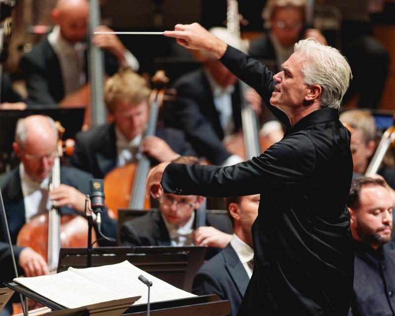 LPO Edward Gardner Review: Britten War Requiem Pacifist Masterpiece