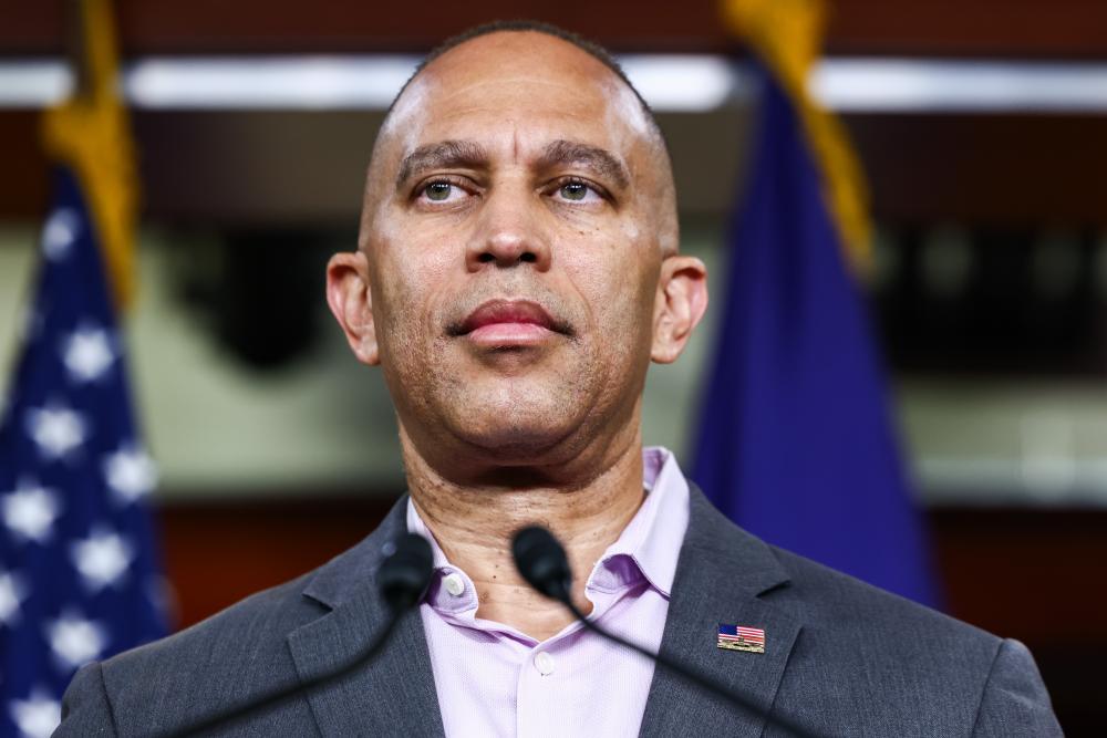 Hakeem Jeffries Defends Meeting with Trump Envoy Kushner