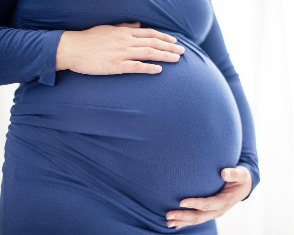 Surrogate Mother in Texas Gives Birth to Baby with Heart Defect