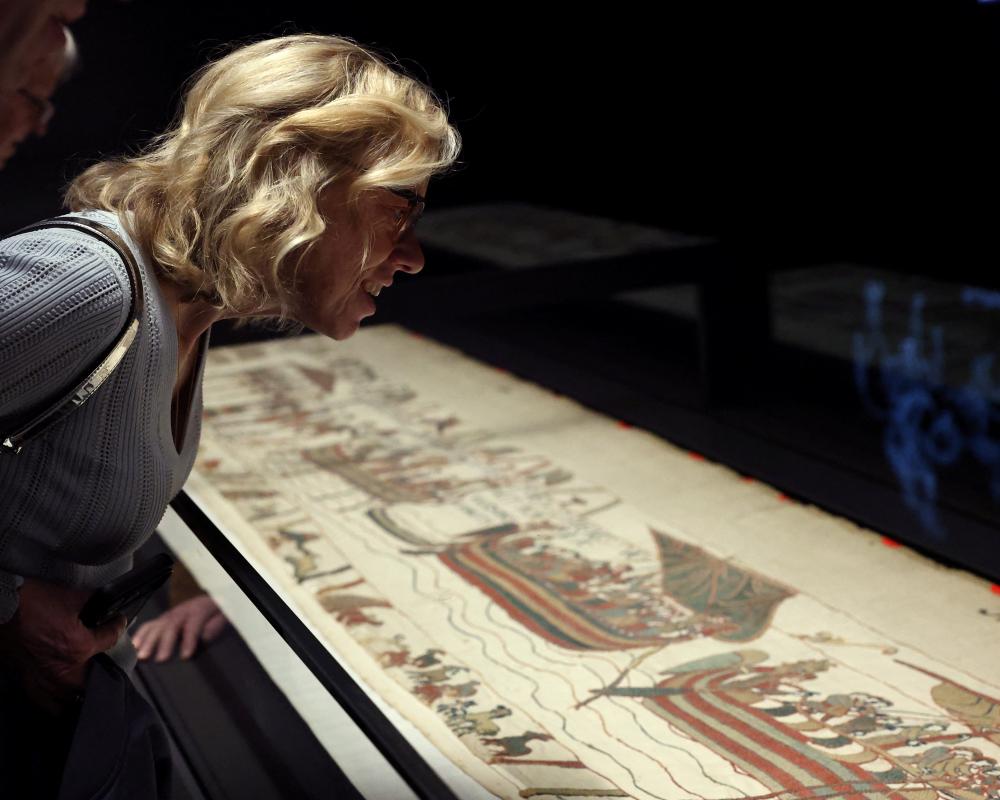 Bayeux Tapestry in UK: First Time Display Draws Francophiles