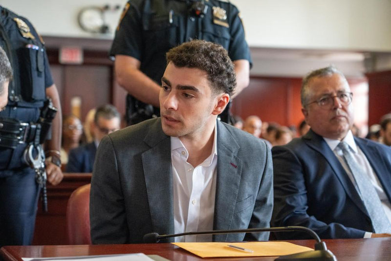 Luigi Mangione Hearing Fuels Guilty Plea Speculation in Federal Case