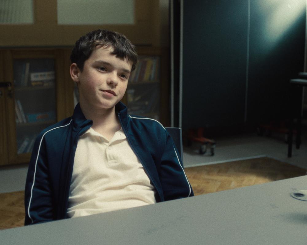Netflix vs BBC: UK Viewers Choose Streaming or Broadcast