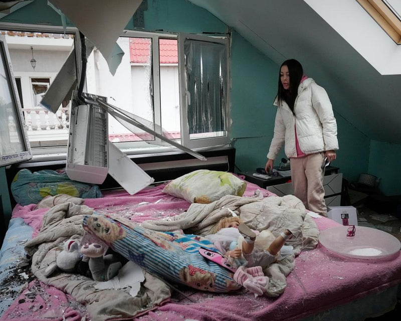 Russia Strikes Kyiv Hours After Agreeing to Resume Talks