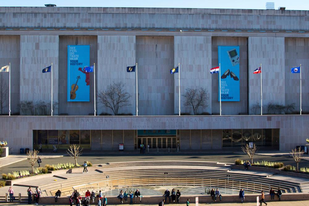 Trump Orders Signs Outside Smithsonian Museum of American History