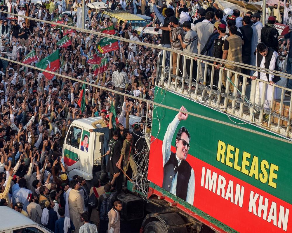 Imran Khan Supporters March on Locked-Down Islamabad