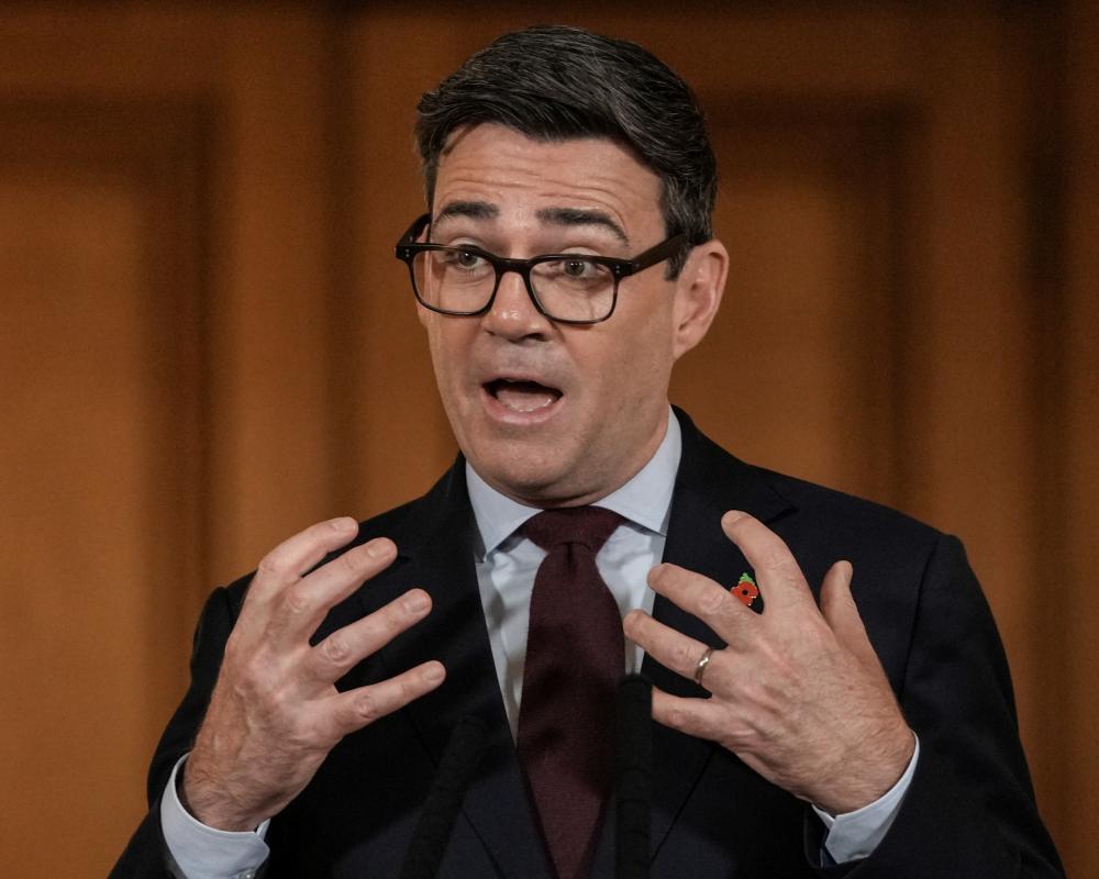 No 10 Clarifies Andy Burnham's Stance on EU Freedom of Movement