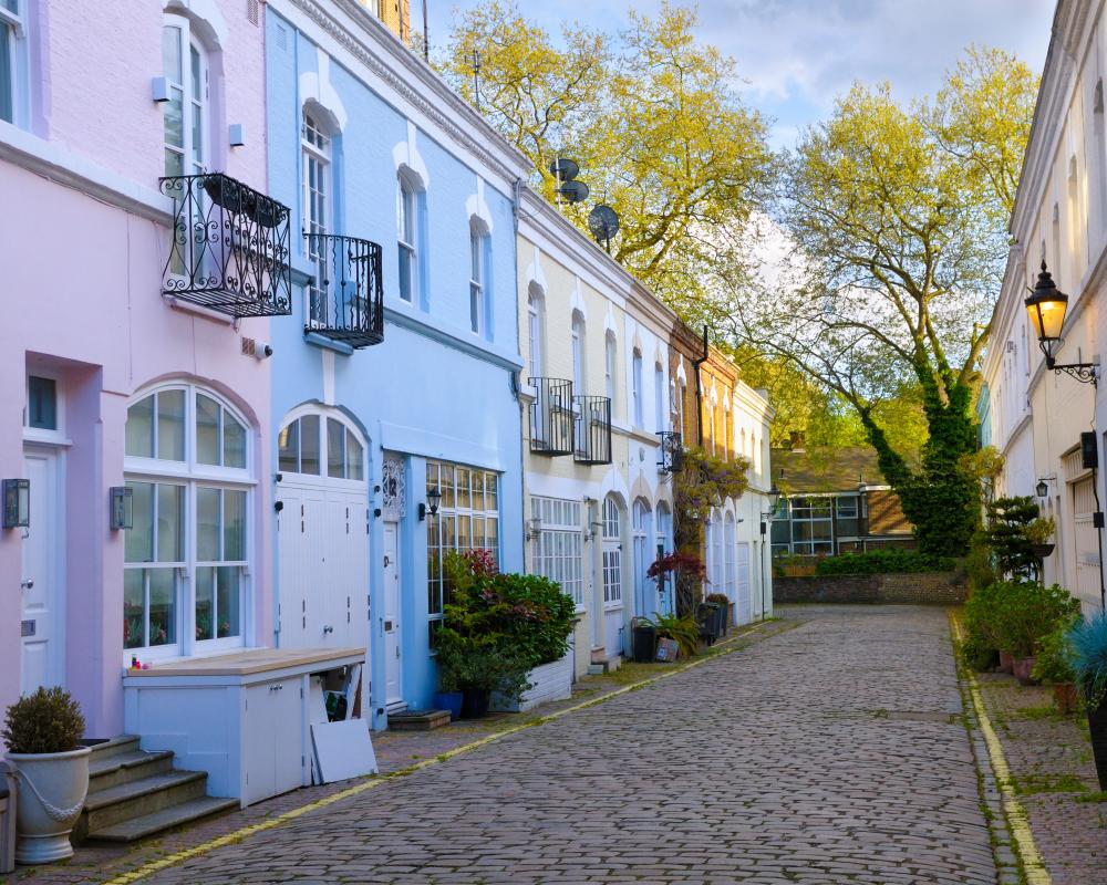UK Housing Market Cooling: Asking Prices Drop £100k in Richest Borough