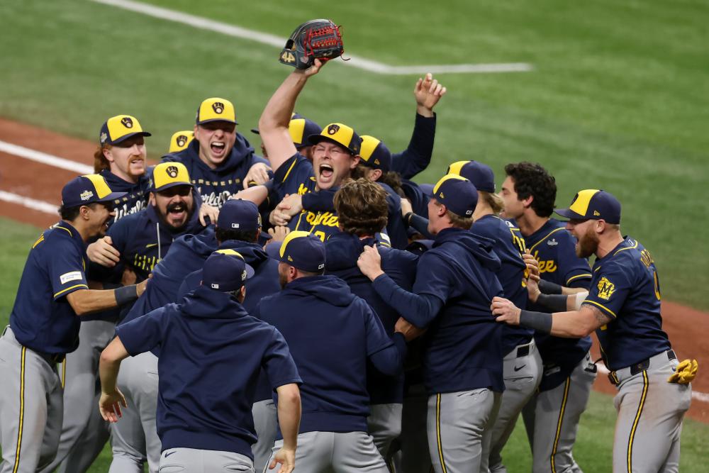 Brewers Win First World Series Title in Franchise History
